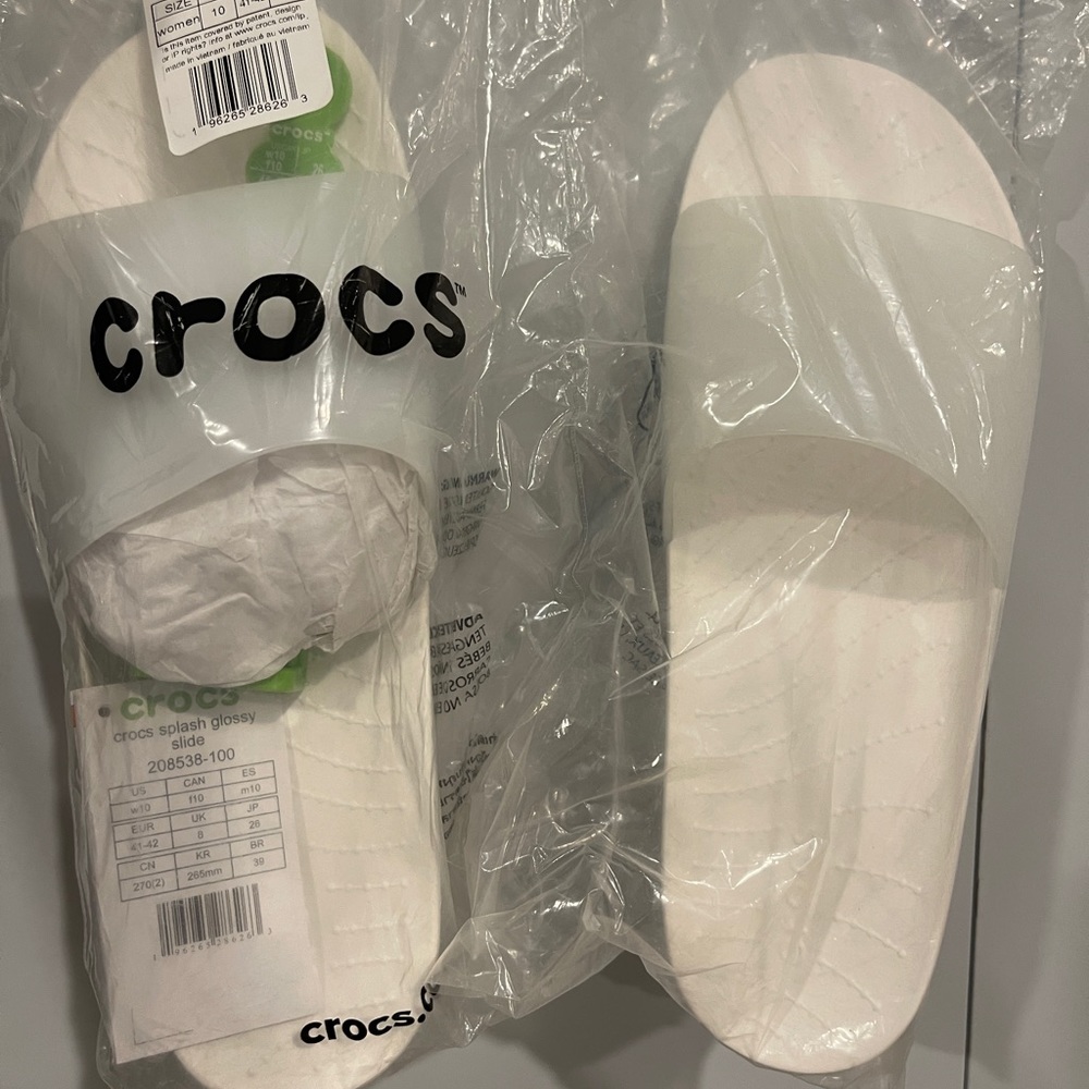 Crocs splash slides NWT